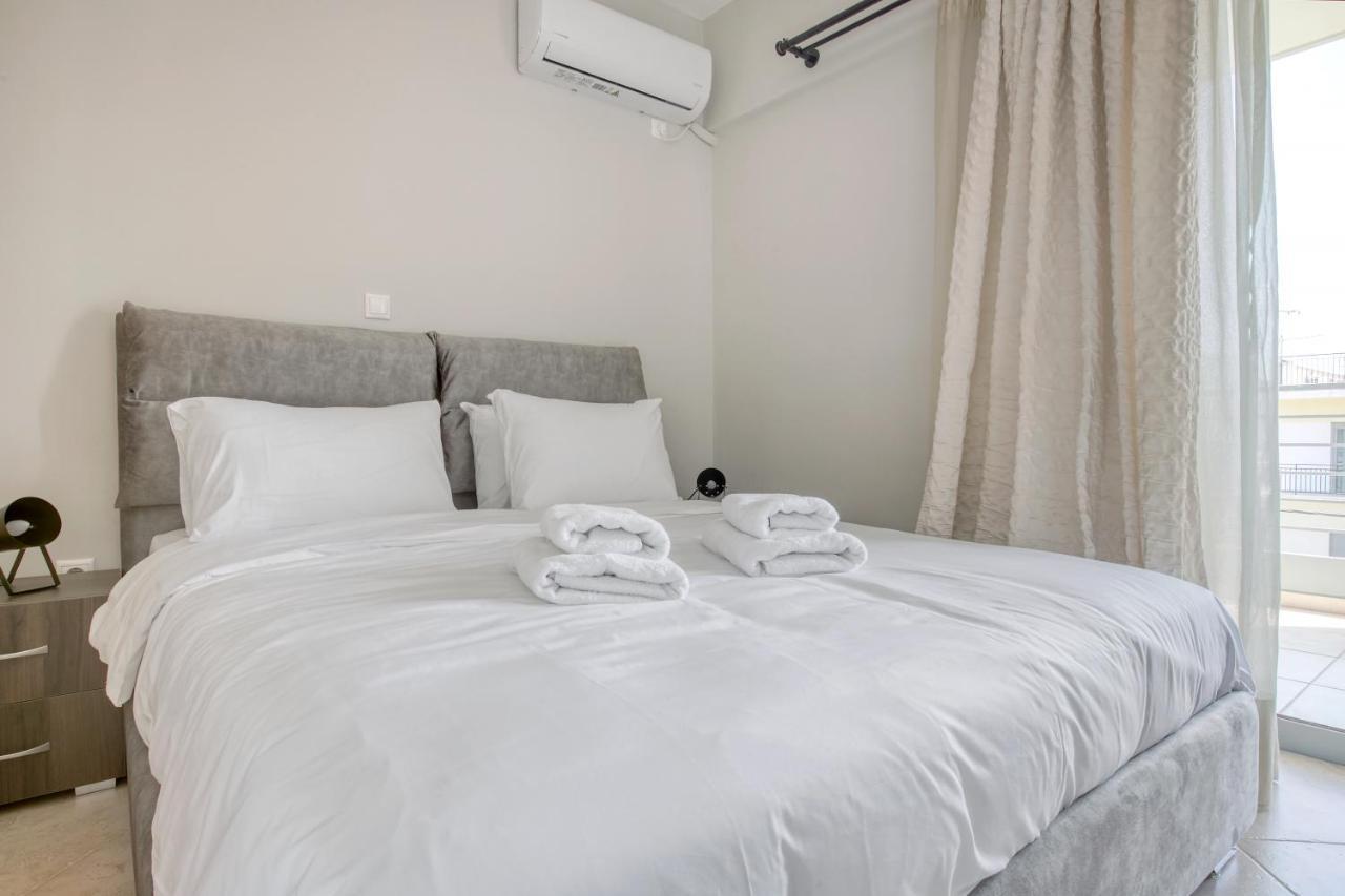 Sunny & Cosy 2nd Floor With A Balcony * Athens